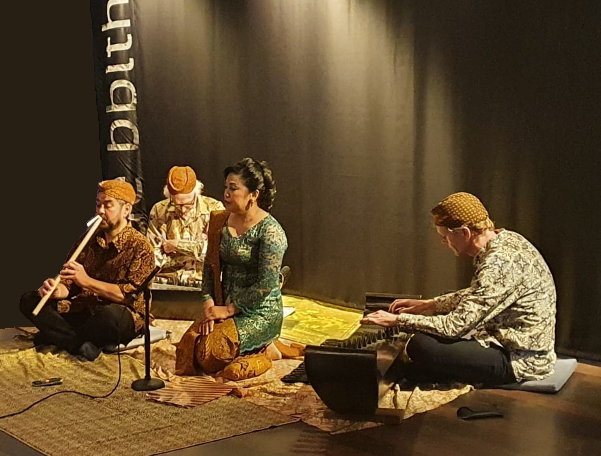 Festival Indonesie Kick Off in Wageningen Muziekgroep Dangiang Parahiangan